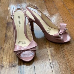 Pink heels with bow detail